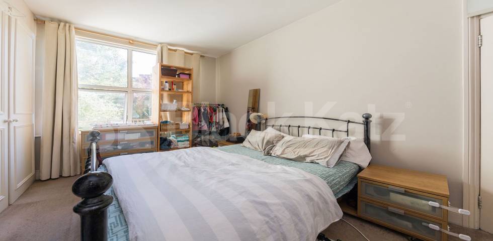 			New Instruction! Private patio and garden flat!, 2 Bedroom, 1 bath, 1 reception Ground Floor Maisonette			 Rathcoole Gardens, Crouch End / Hornsey